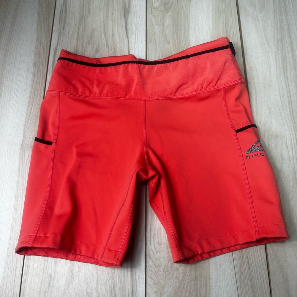 Nike Trail Epic Luxe Tight Fit Running Trail Shorts Large Coral Orange